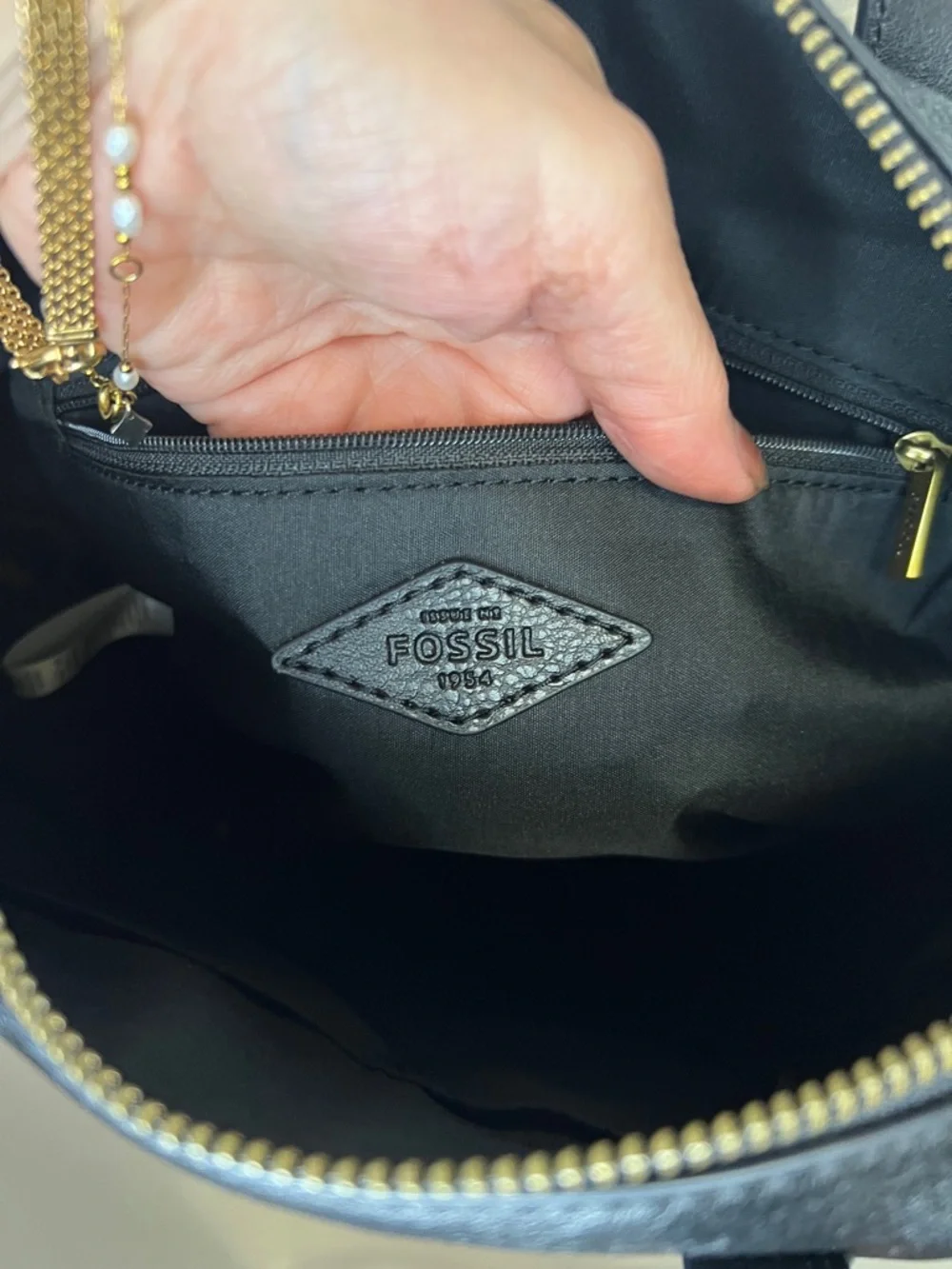 Fossil Black Leather Zip-Top Tote - Picture 2 of 10